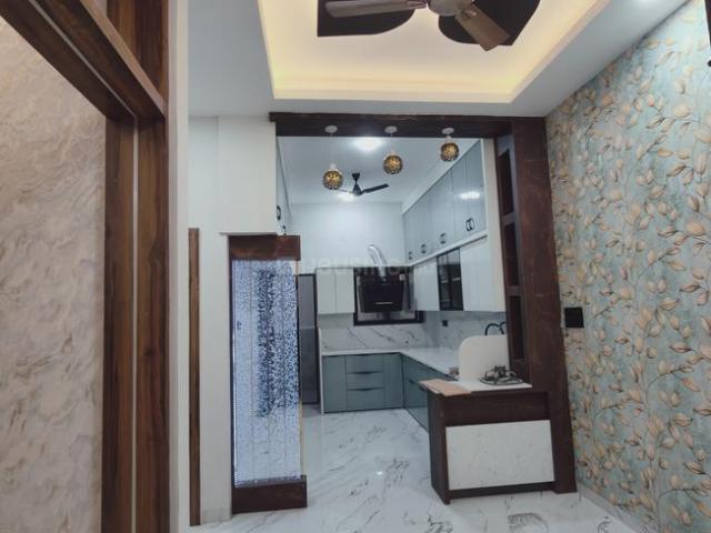House for sale in Madya