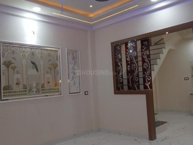 House for sale in Madya
