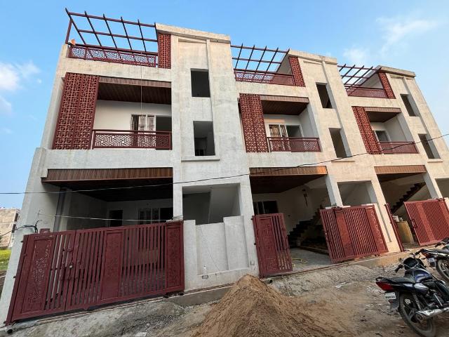 House for sale in Banaras Ghats, Varanasi