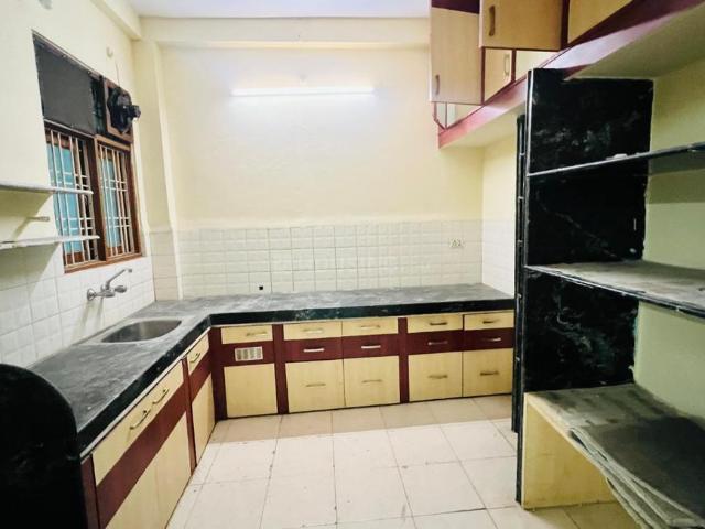 House for rent in Madya