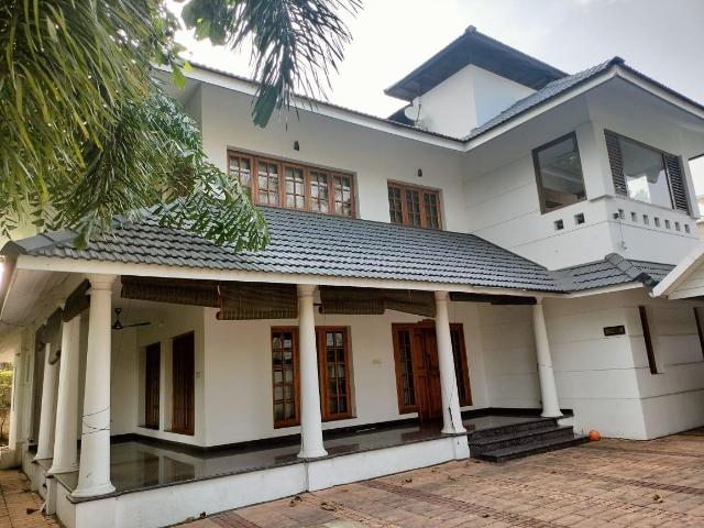 House for sale in Vyttila, Ernakulam