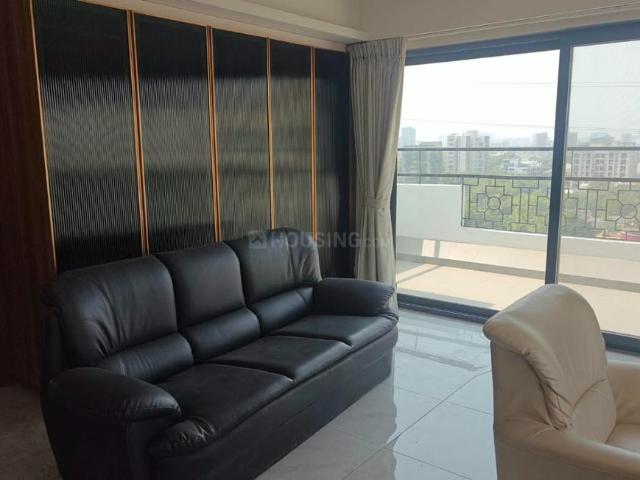 Flat for rent in Bodakdev, Ahmedabad