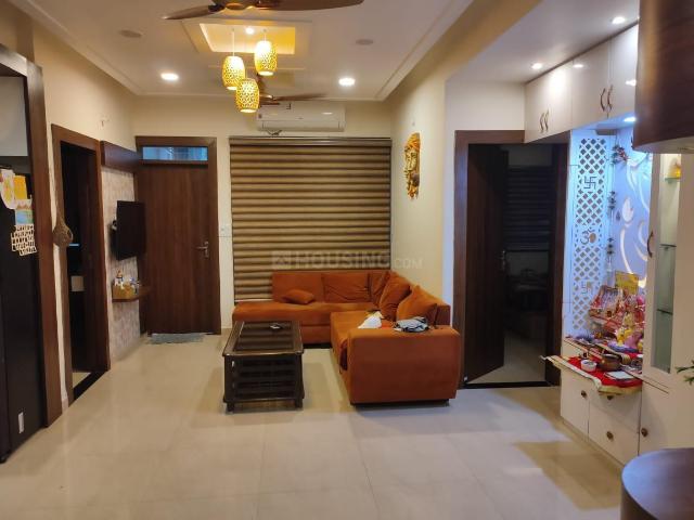 Flat for rent in Madya