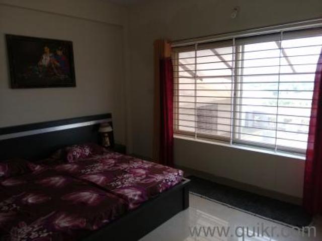 Property for rent in Madya