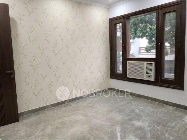 Property for rent in Deri