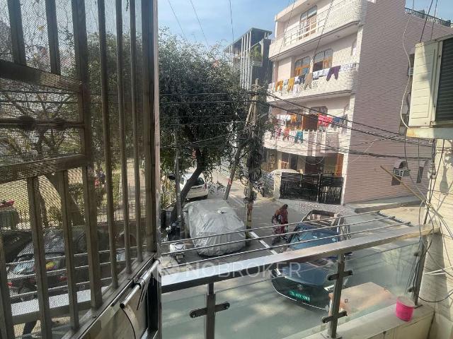 Property for rent in West Delhi, Deri