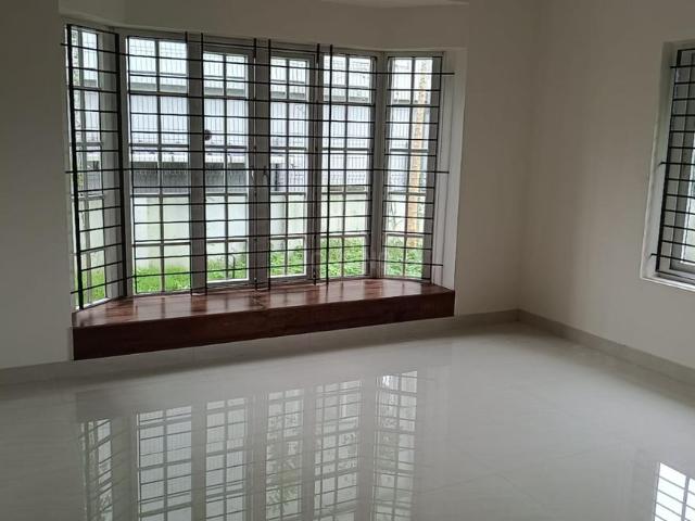 Villa for rent in Aluva, Kerala