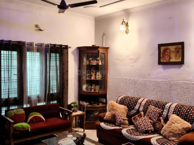Villa for sale in Madya