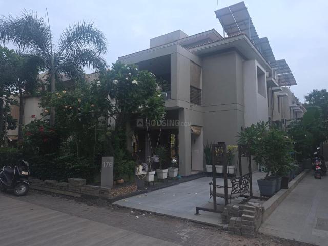 Villa for sale in Gujarat