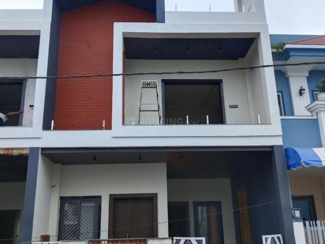 Villa for sale in Madya