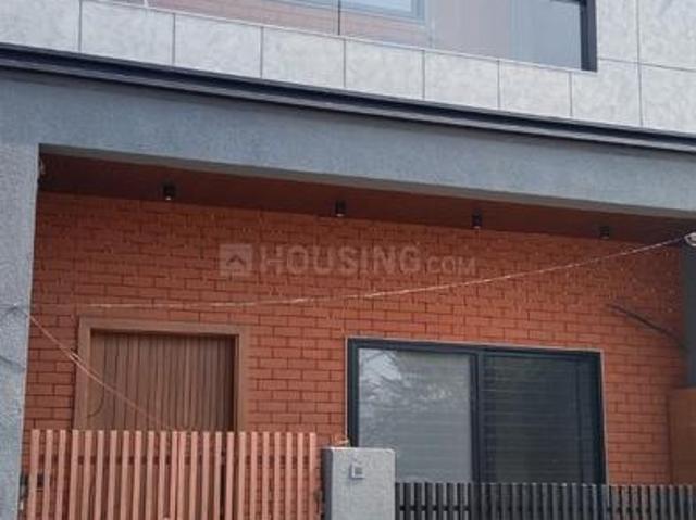 Villa for sale in Madya