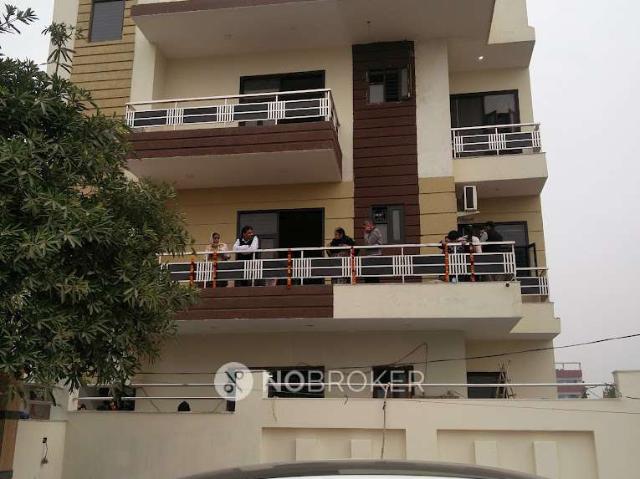 Property for rent in Hariana