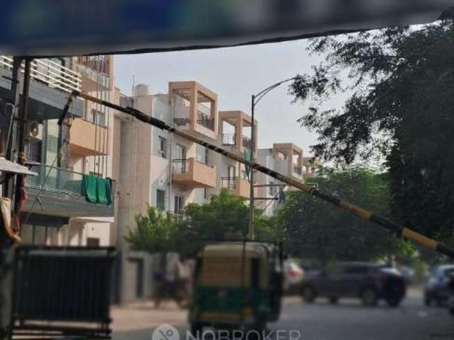 Property for rent in Hariana