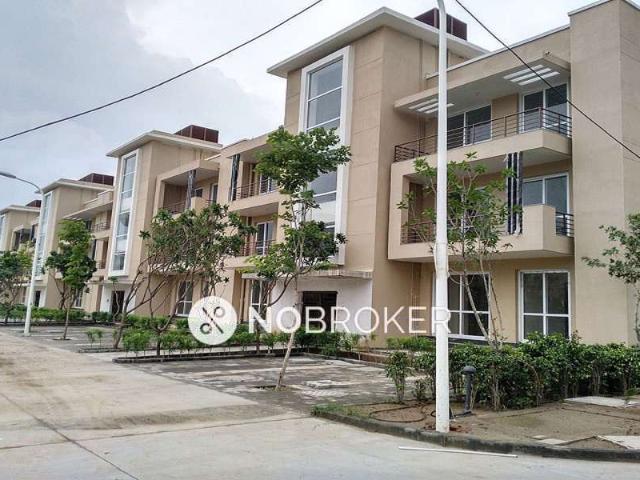 Property for rent in Hariana