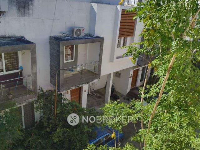 Property for rent in Kelambakkam, Tamil Nadu