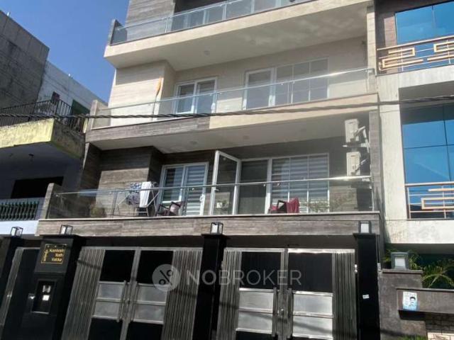 Property for sale in East Delhi, Deri