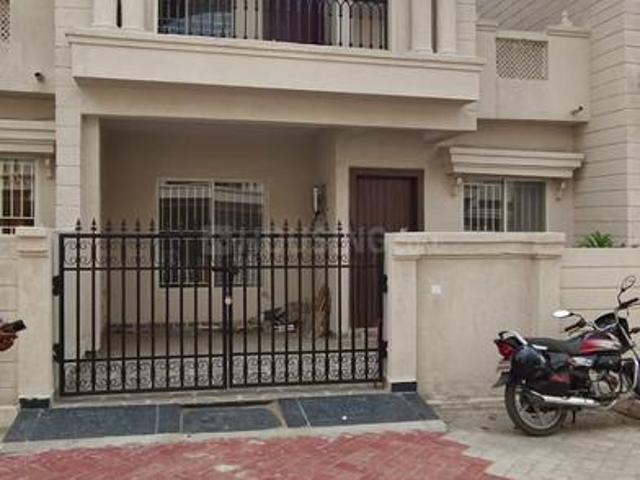 Villa for rent in Madya