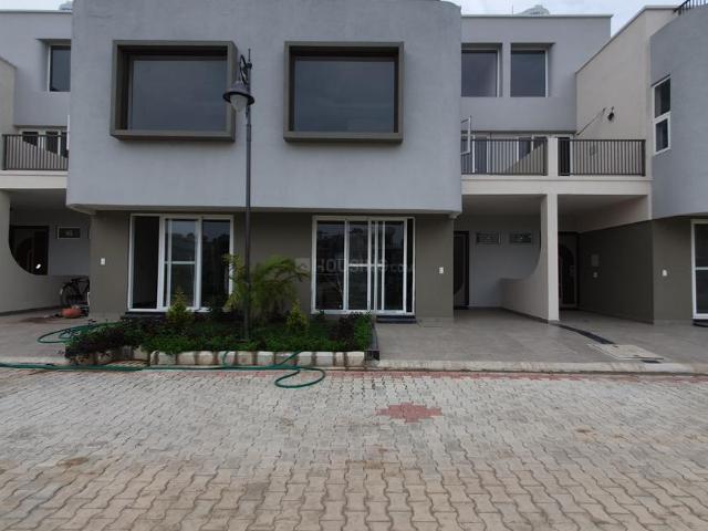 Villa for rent in Baqarpur, Punjab