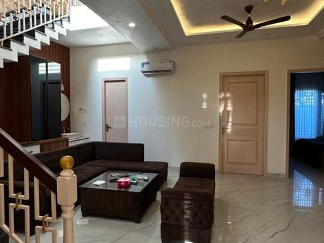 Villa for rent in Baqarpur, Punjab