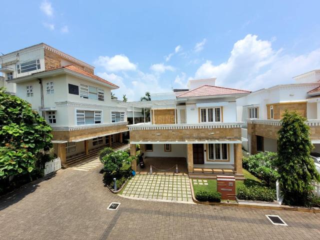 Villa for sale in Manjummel, Ernakulam