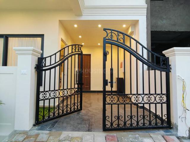 Villa for sale in Mohanlalganj, Arunachal Pradesh