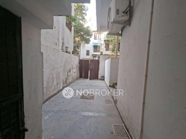 Property for rent in Hariana