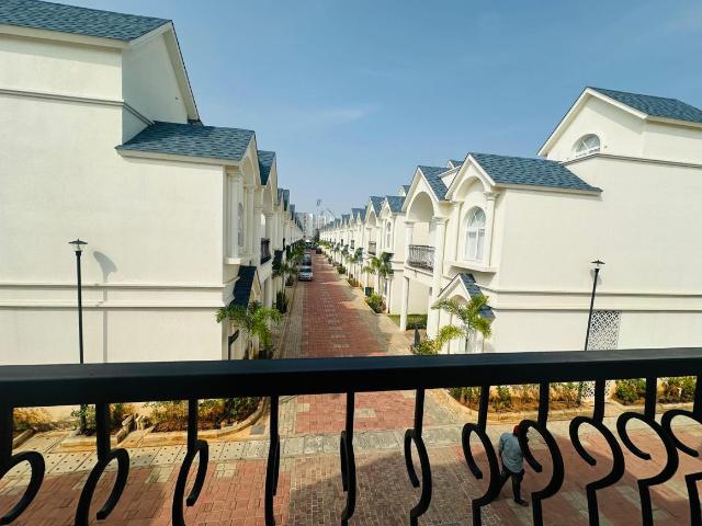 Villa for rent in Kelambakkam, Tamil Nadu