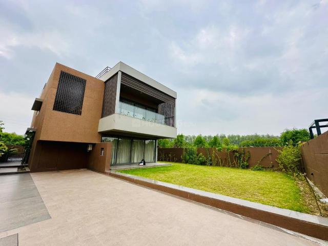 Villa for sale in Gujarat