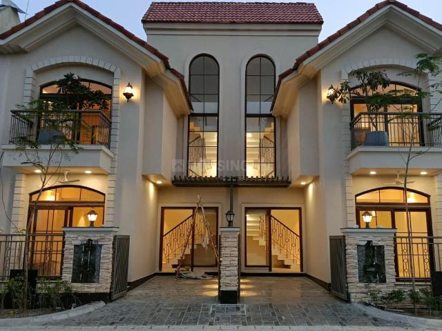 Villa for sale in Hariana