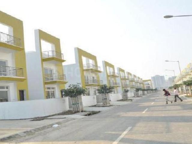 Villa for sale in Hariana