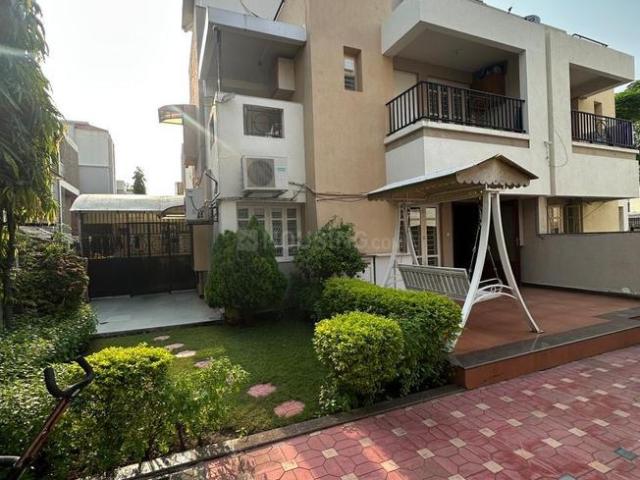 Villa for sale in Thaltej, Ahmedabad