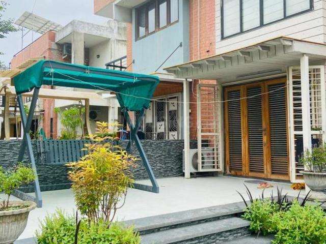 Villa for sale in Gujarat