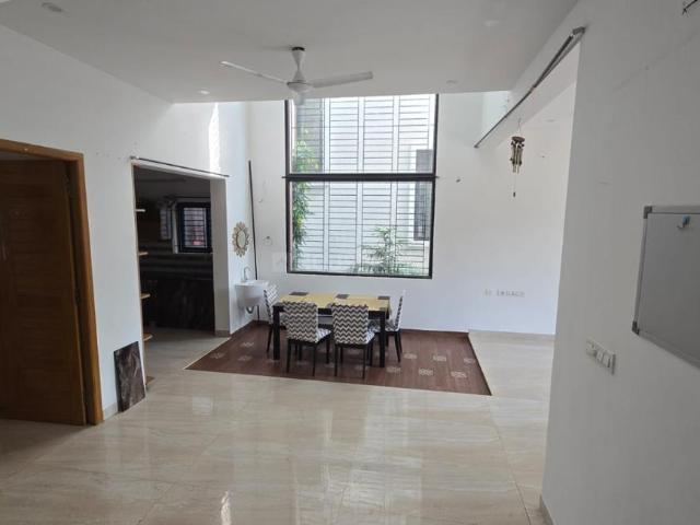 Villa for rent in Kelambakkam, Tamil Nadu