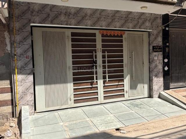 Villa for sale in South West Delhi, Deri