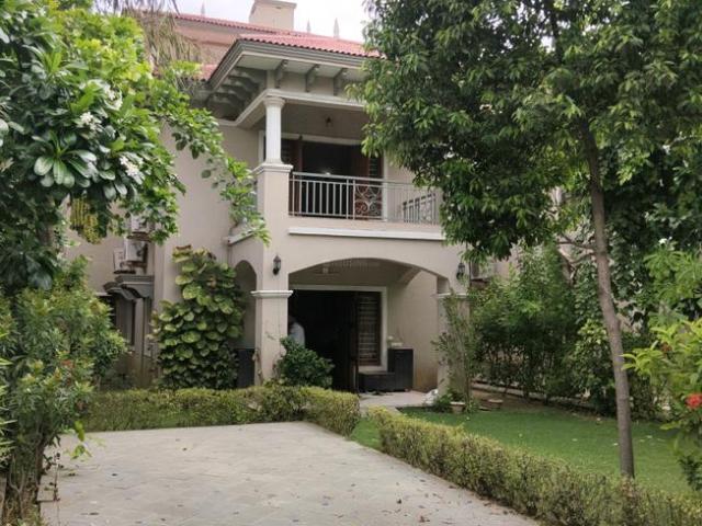 Villa for rent in Adalaj, Gujarat