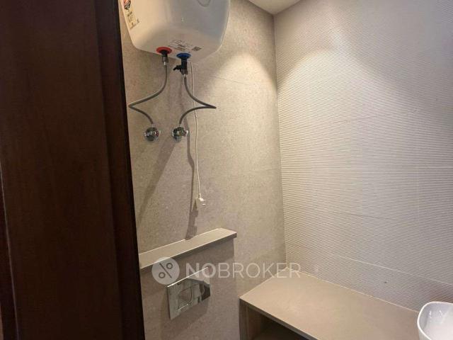 Property for rent in Deri