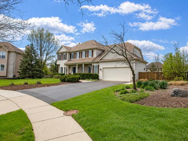 House for sale in Mchenry, Illinois