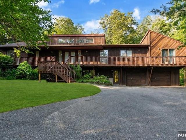 House for sale in Hillsdale, New Jersey