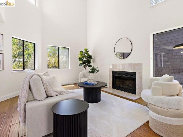 Townhouse for sale in Pleasant Hill, California