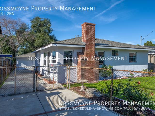 Apartment for rent in Canoga Park, California