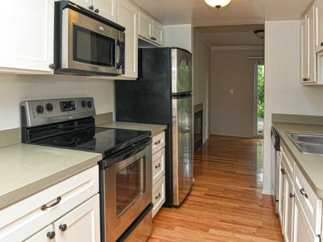 Apartment for rent in Oak Park, Michigan
