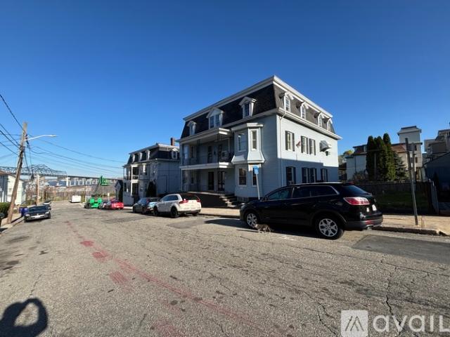 Apartment for rent in Bristol, Massachusetts