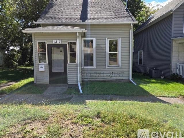 Apartment for rent in Hamburg Historic District, Davenport