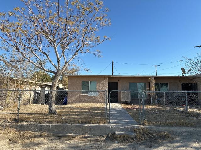 Apartment for rent in Oro Grande, California