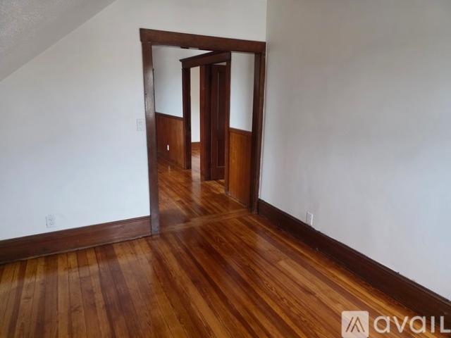Apartment for rent in Bristol, Massachusetts