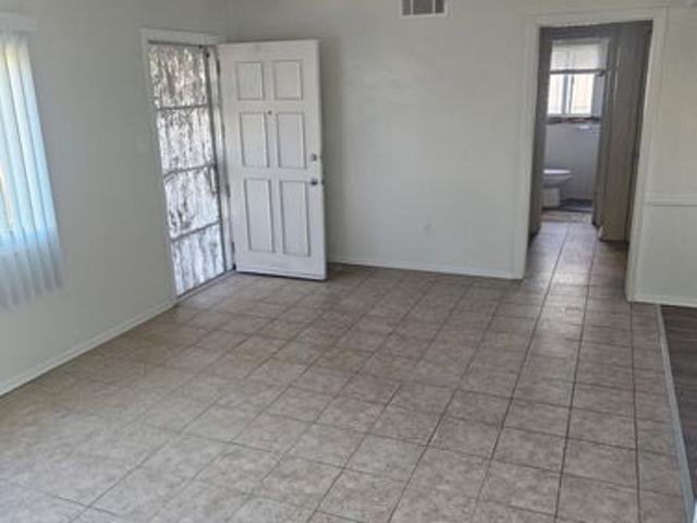 Apartment for rent in Westmont, Inglewood