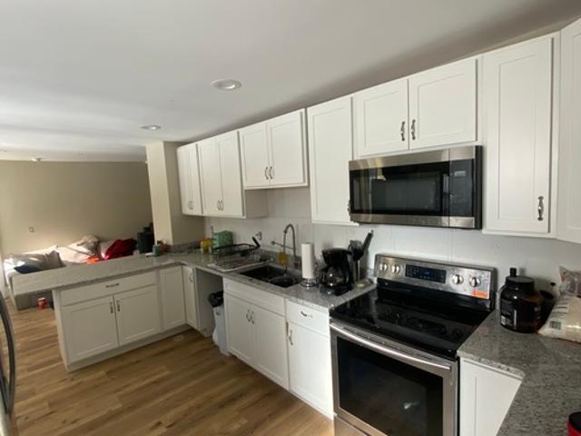 Apartment for rent in Thompson Apartment for rent in Thompson
