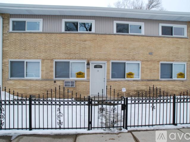 Apartment for rent in Franklin Park Apartment for rent in Franklin Park