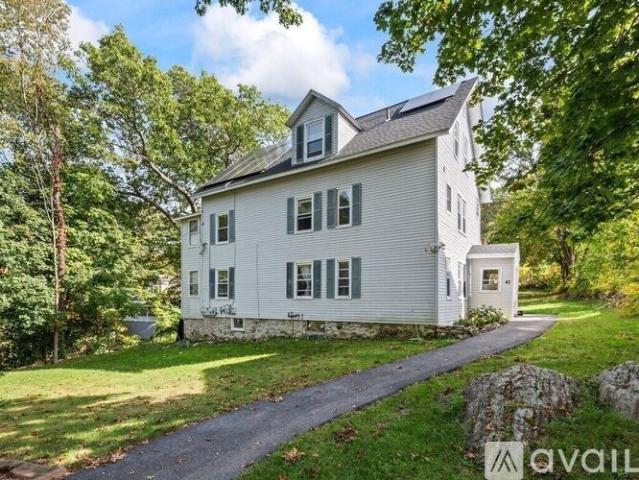 Apartment for rent in Leicester, Massachusetts
