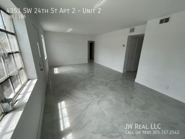 Apartment for rent in West Park, Florida